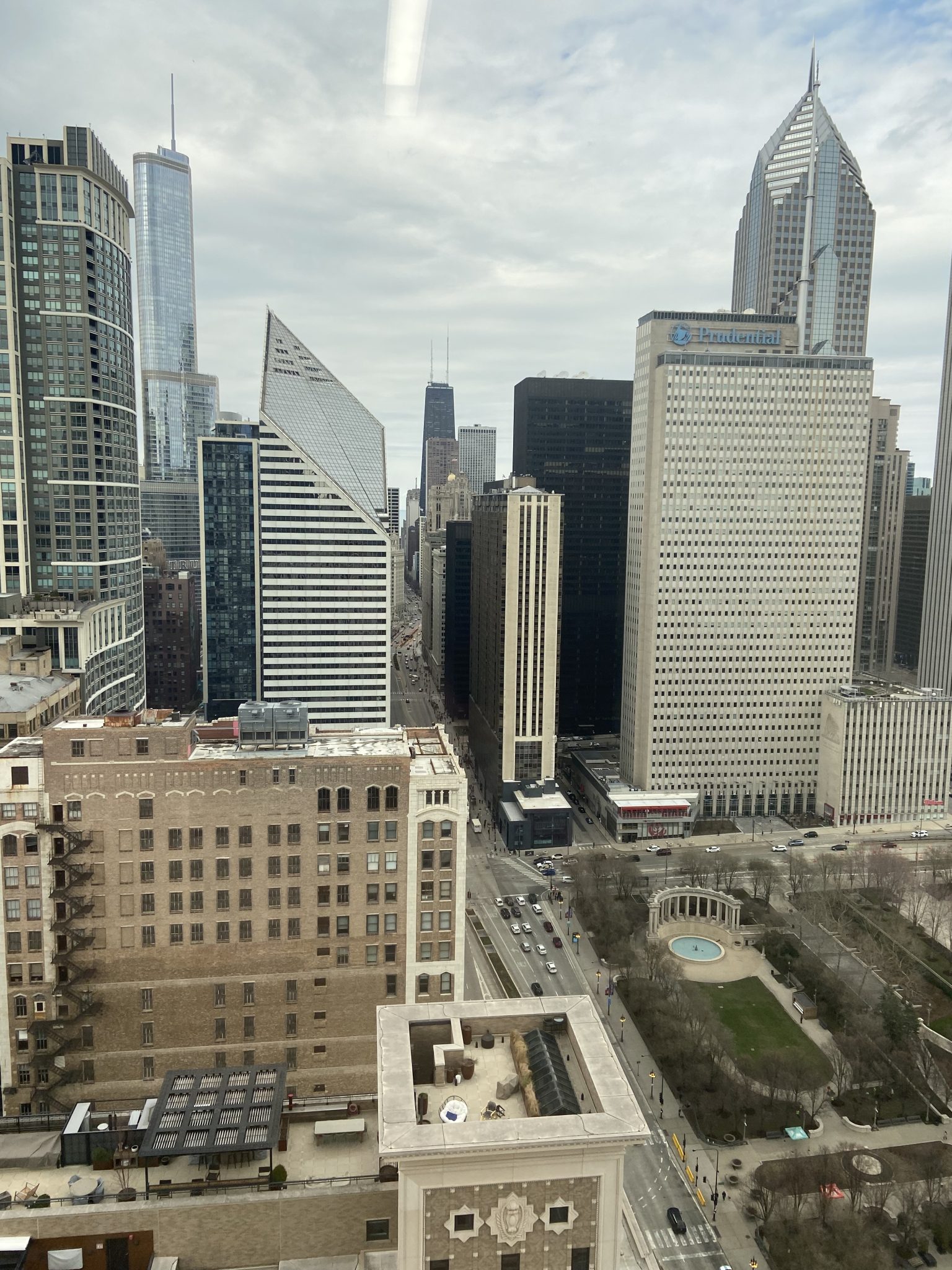 Premiere Review Lowell Liebermann’s Flute Concerto No. 2 with Stefán